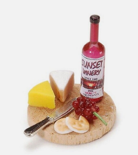 Darice Timeless Minis - Wine & Cheese Cutting Board